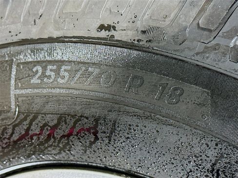 Used 2020 Jeep Gladiator Overland image 34