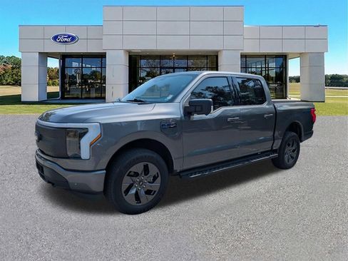 Certified 2025 Ford F150 Lightning Flash AWD/4WD image 4