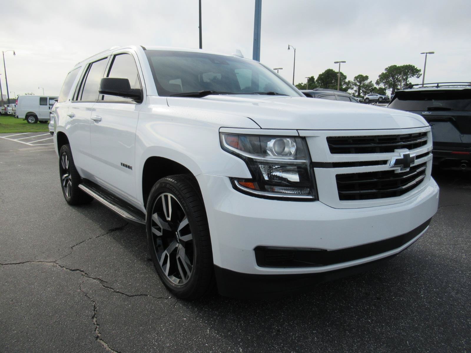 Used 2020 Chevrolet Tahoe LT w/ RST Edition RWD image 3