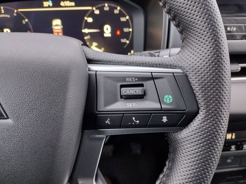 New 2026 Mitsubishi Outlander SE image 28