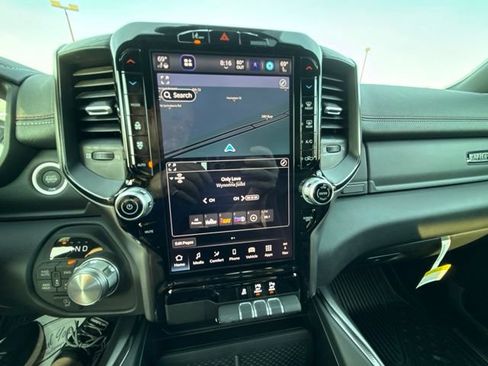New 2026 RAM 1500 Laramie AWD/4WD image 38