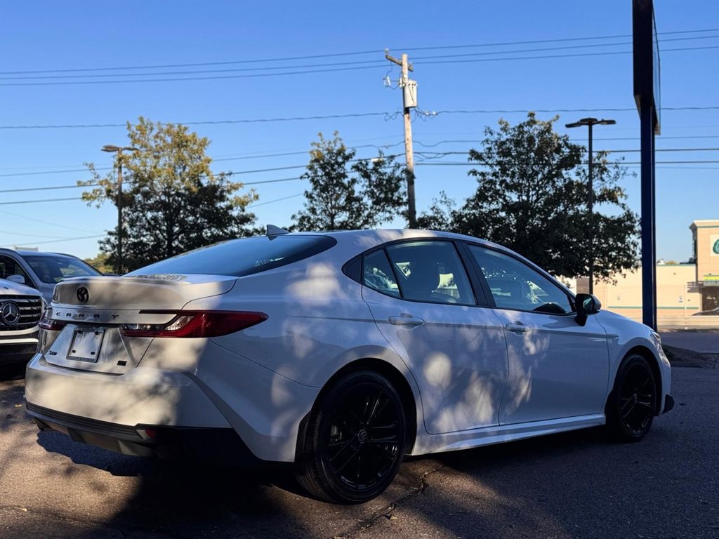 Used 2026 Toyota Camry SE w/ Convenience Package FWD image 6