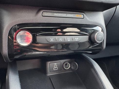 Used 2024 Ford Escape ST-Line w/ Tech Pack #1 image 19