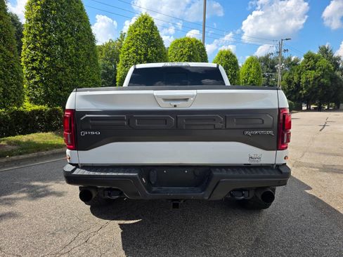 Used 2018 Ford F150 Raptor w/ Equipment Group 802A Luxury image 4