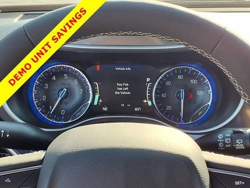 New 2026 Chrysler Pacifica Select image 13