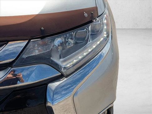 Used 2018 Mitsubishi Outlander SEL image 9