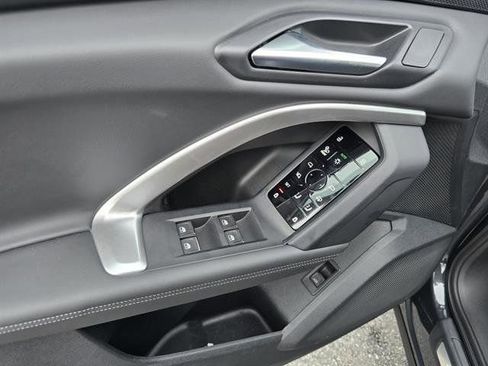 Used 2025 Audi Q5 Premium Plus image 26