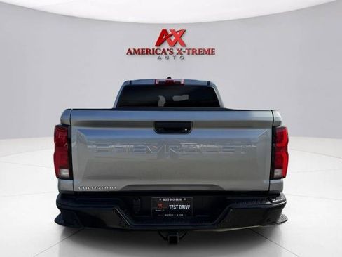Used 2025 Chevrolet Colorado Z71 w/ Z71 Convenience Package 2 AWD/4WD image 5