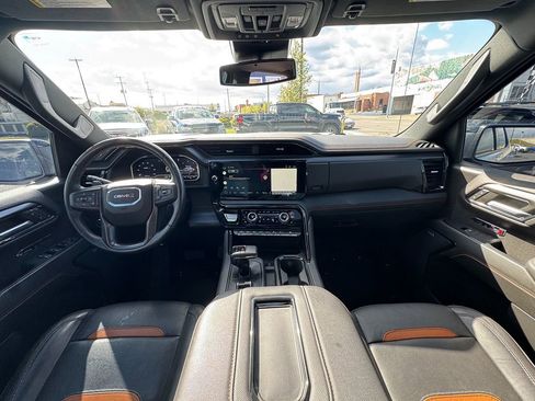Used 2022 GMC Sierra 1500 AT4 w/ AT4 Premium Package AWD/4WD image 22