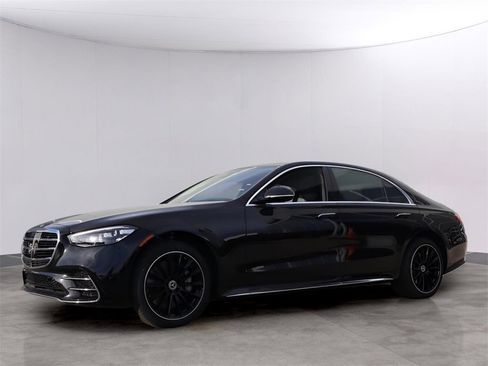 New 2026 Mercedes-Benz S 580 4MATIC Sedan image 3