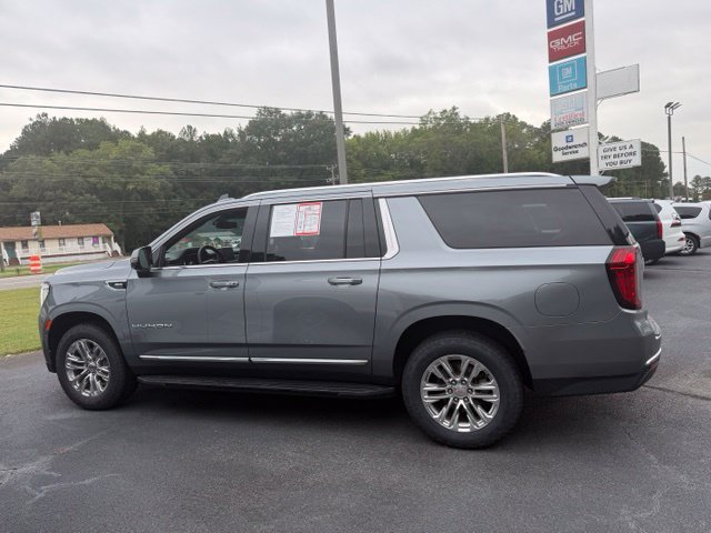 Used 2022 GMC Yukon XL SLT w/ SLT Luxury Package AWD/4WD image 5