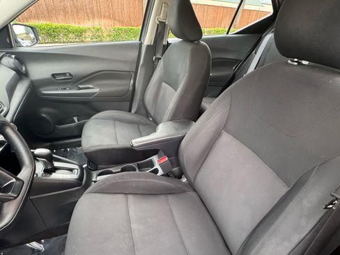 Used 2023 Nissan Kicks S FWD image 18