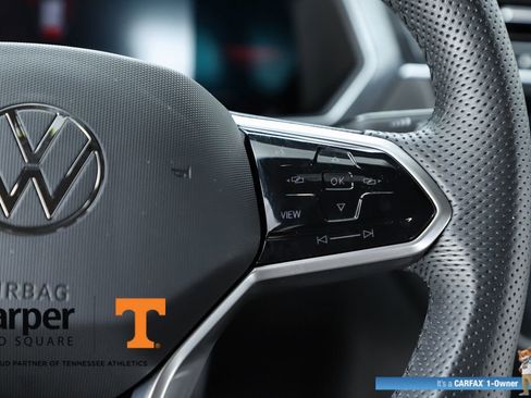 Used 2023 Volkswagen Tiguan SE R-Line image 60
