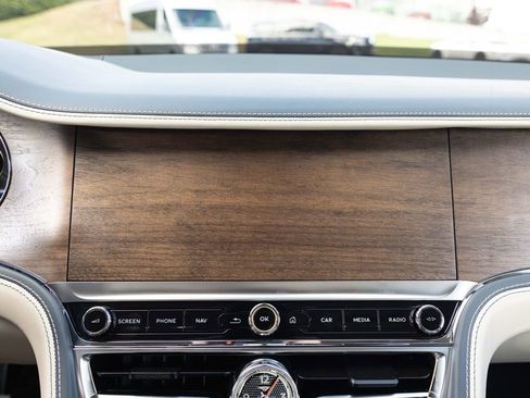 New 2026 Bentley Flying Spur Plug-In Hybrid AWD/4WD image 50