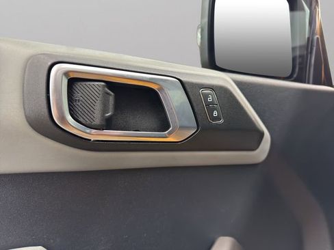 Used 2021 Ford Bronco Badlands image 12