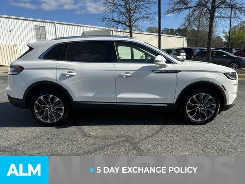 Used 2023 Lincoln Nautilus Reserve image 5