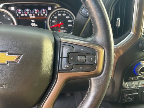 Certified 2022 Chevrolet Silverado 1500 High Country w/ Technology Package image 28