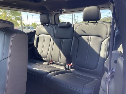 New 2025 Jeep Wagoneer 4WD w/ Convenience Group I image 21