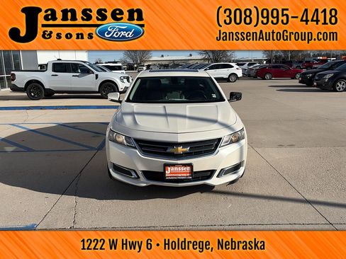 Used 2014 Chevrolet Impala LT w/ Convenience Package image 3
