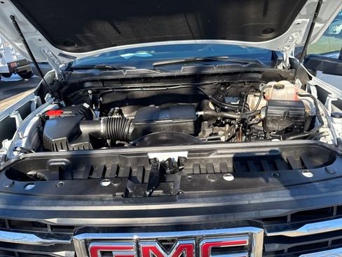 Used 2024 GMC Sierra 2500 SLT w/ SLT Premium Package image 25