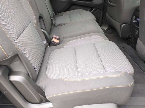 Used 2021 Chevrolet Traverse LS FWD image 27