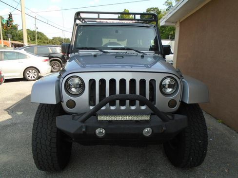 Used 2014 Jeep Wrangler Unlimited Rubicon AWD/4WD image 2