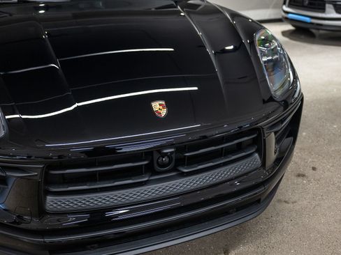 Certified 2026 Porsche Macan AWD/4WD image 12