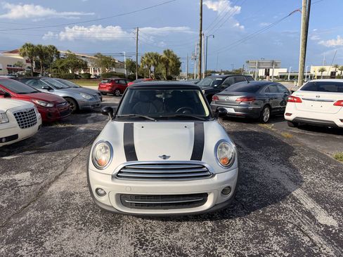 Used 2013 MINI Cooper Hardtop FWD image 1