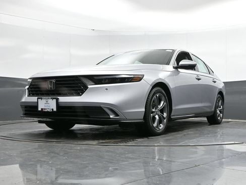 Used 2024 Honda Accord EX-L image 42