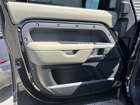 Used 2025 Land Rover Defender 110 S AWD/4WD image 12