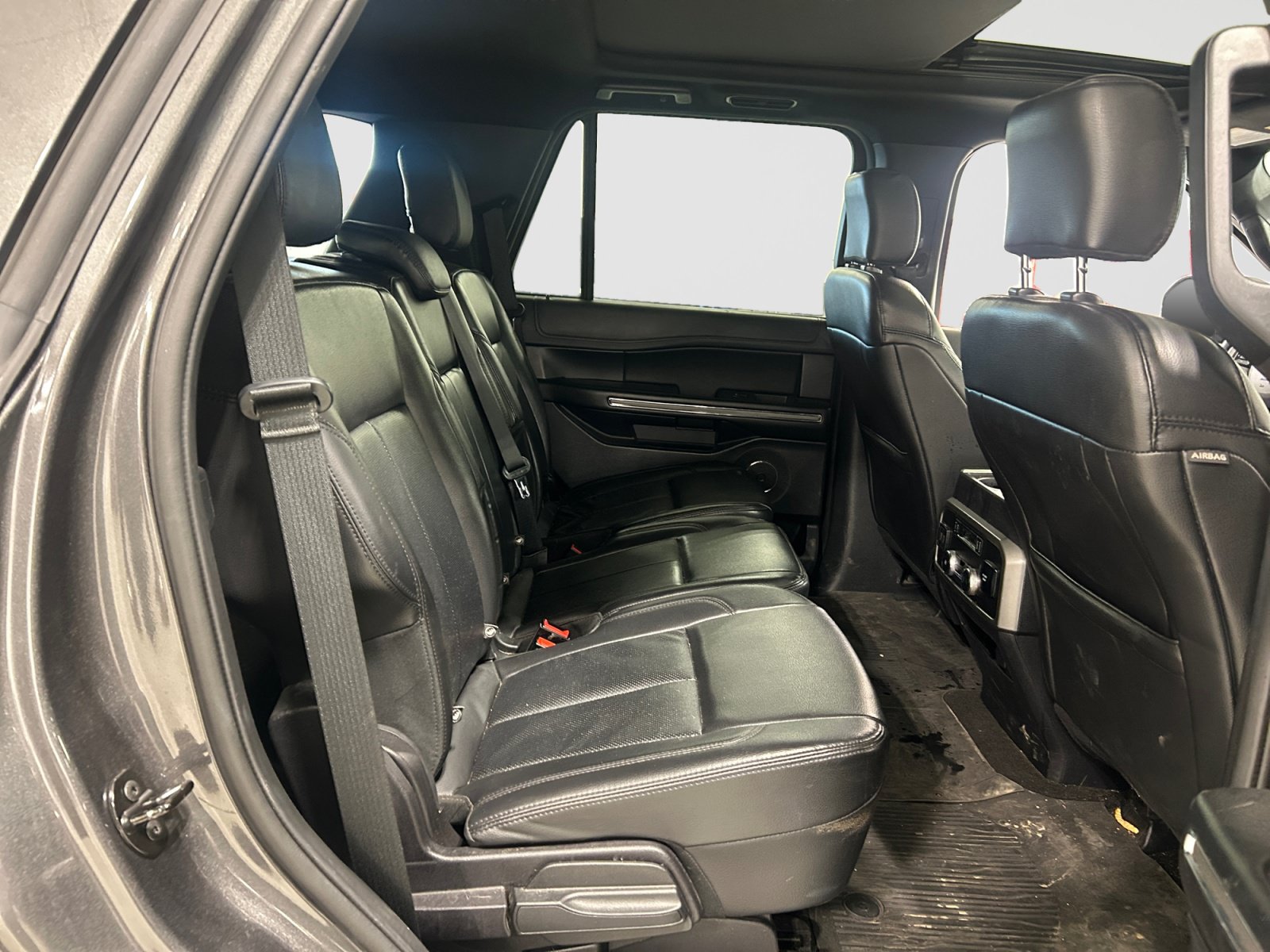 Used 2020 Ford Expedition XLT w/ Equipment Group 202A RWD image 22