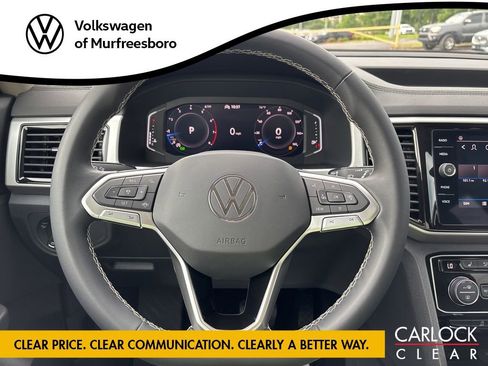 Used 2023 Volkswagen Atlas SE w/ Panoramic Sunroof Package FWD image 16