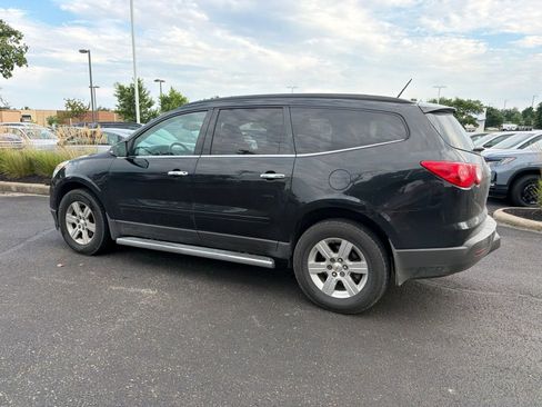 Used 2012 Chevrolet Traverse LT w/ LPO, 'HIT The Road' Package FWD image 9