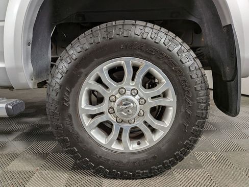 Used 2016 RAM 3500 Laramie w/ Cold Weather Group image 13