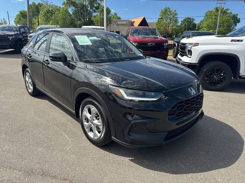 Used 2023 Honda HR-V LX image 7