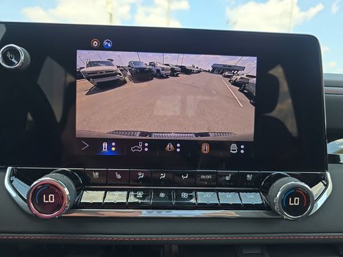New 2026 Chevrolet Colorado Z71 w/ Technology Package AWD/4WD image 23