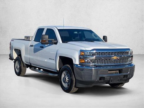 Used 2019 Chevrolet Silverado 2500 W/T image 3