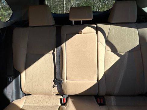 Used 2019 Toyota RAV4 XLE w/ Convenience Package image 38