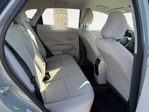 Used 2024 Hyundai Kona SEL image 18