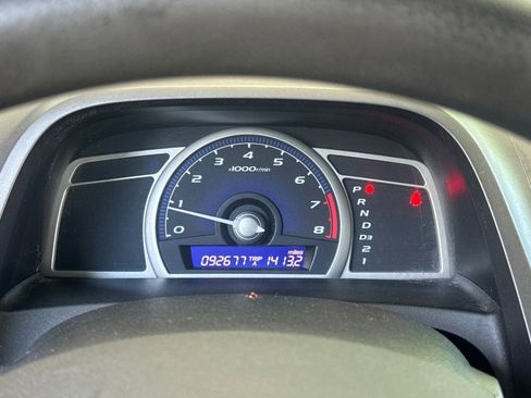 Used 2010 Honda Civic DX-VP image 18
