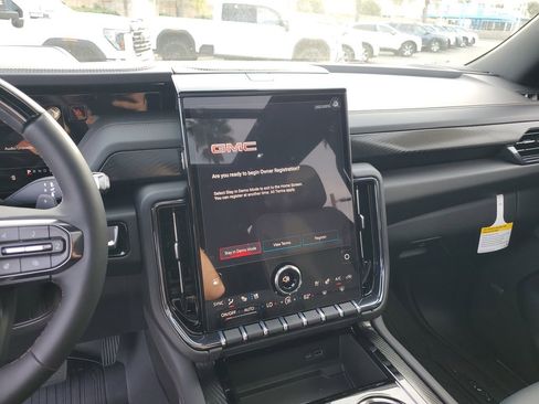 New 2026 GMC Yukon AT4 w/ AT4 Premium Plus Package image 20