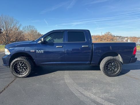 Used 2018 RAM 1500 Express w/ Express Value Package image 6