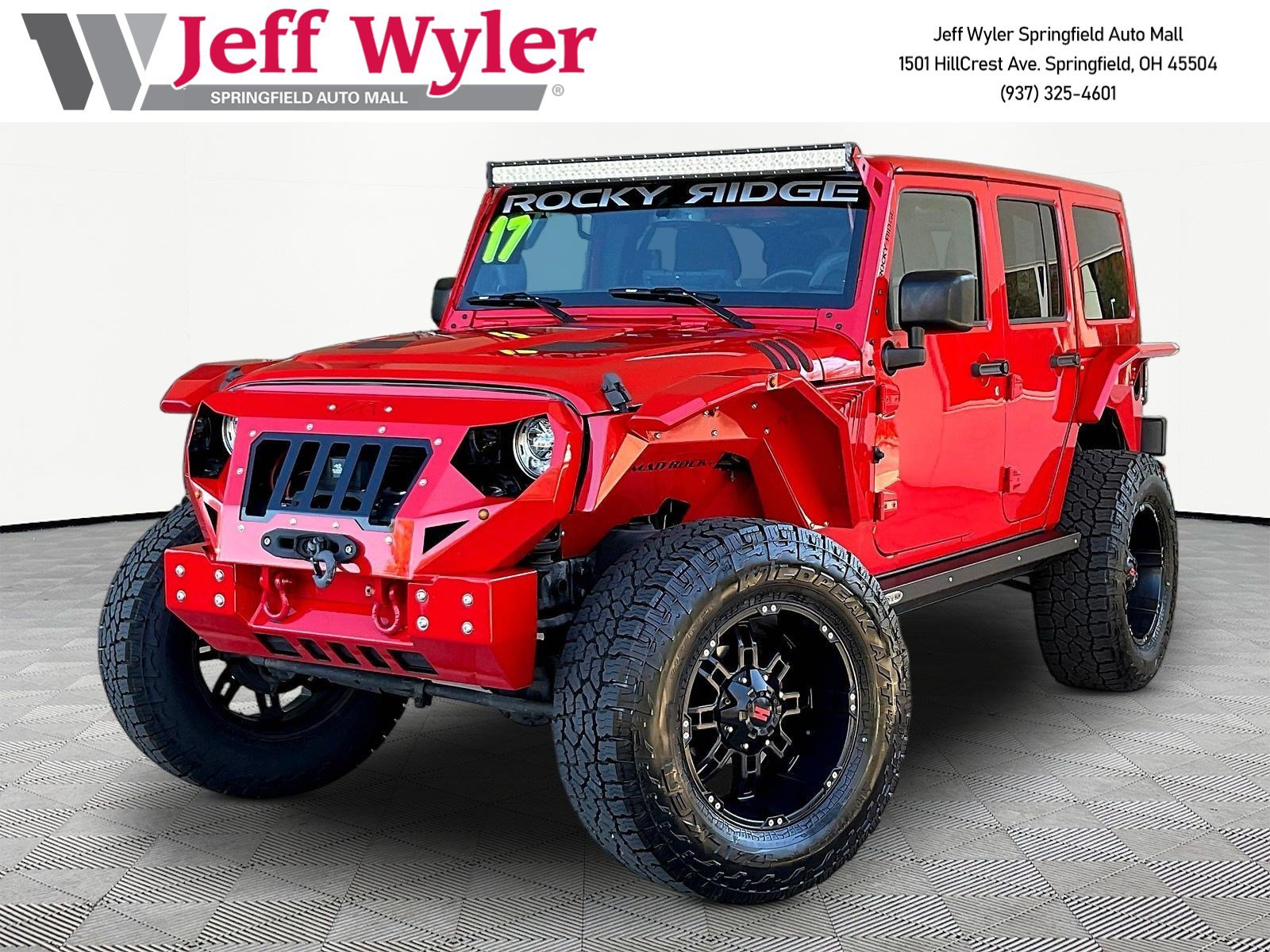 Used 2017 Jeep Wrangler Unlimited Sahara w/ Connectivity Group AWD/4WD image 1