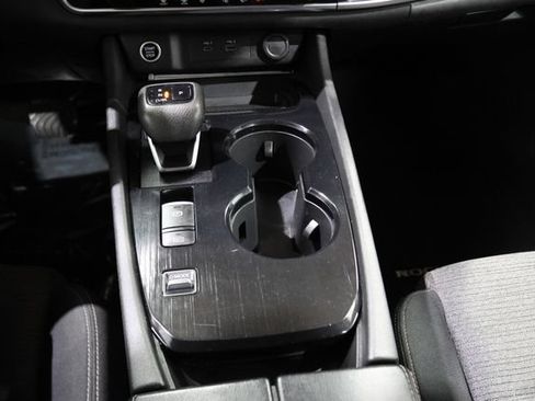 Certified 2023 Nissan Rogue SV FWD image 24