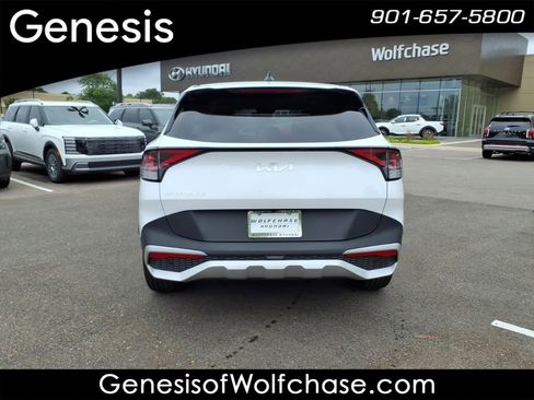 Used 2025 Kia Sportage EX FWD image 4
