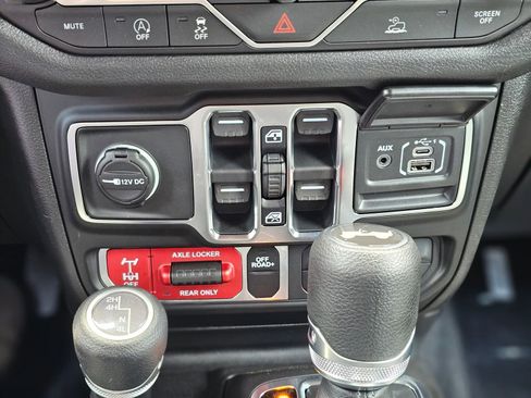 New 2026 Jeep Wrangler Unlimited Sport AWD/4WD image 15