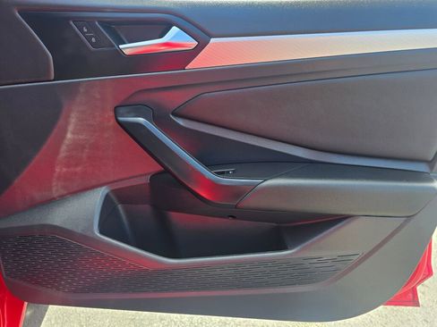 Used 2021 Volkswagen Jetta SE image 45