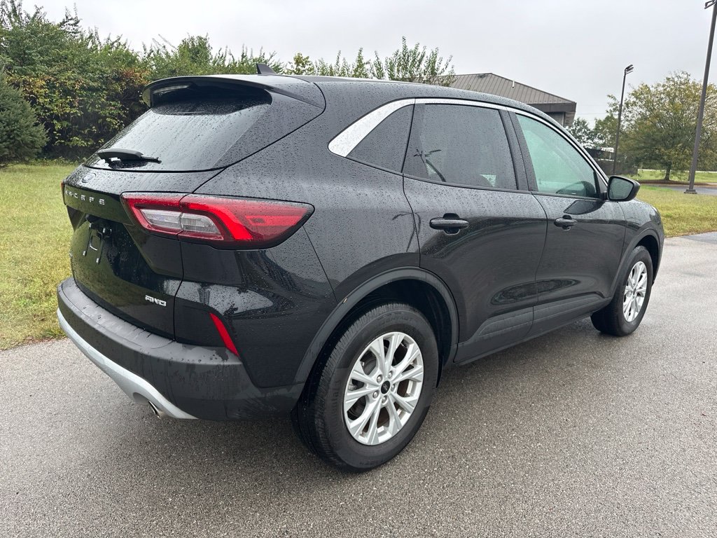 Used 2024 Ford Escape Active AWD/4WD image 11