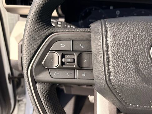 Used 2024 Toyota Tacoma TRD Sport AWD/4WD image 24
