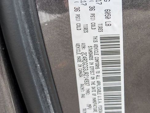 Used 2018 Dodge Grand Caravan SXT w/ Driver Convenience Group image 24